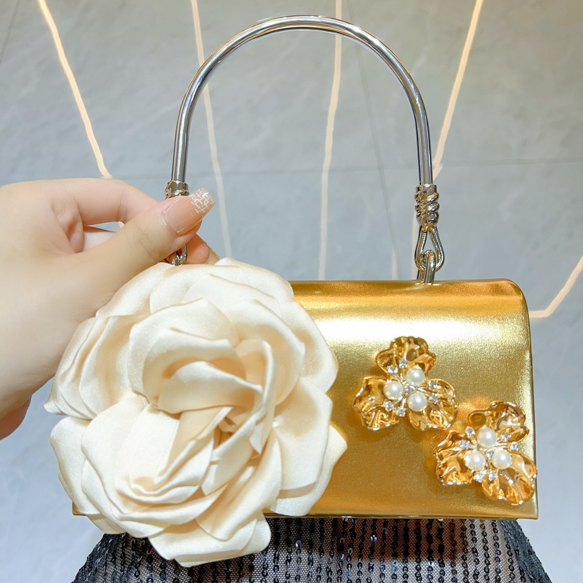 Luxury Bags White - Luxury Gold 3D Flower Clutch Bag