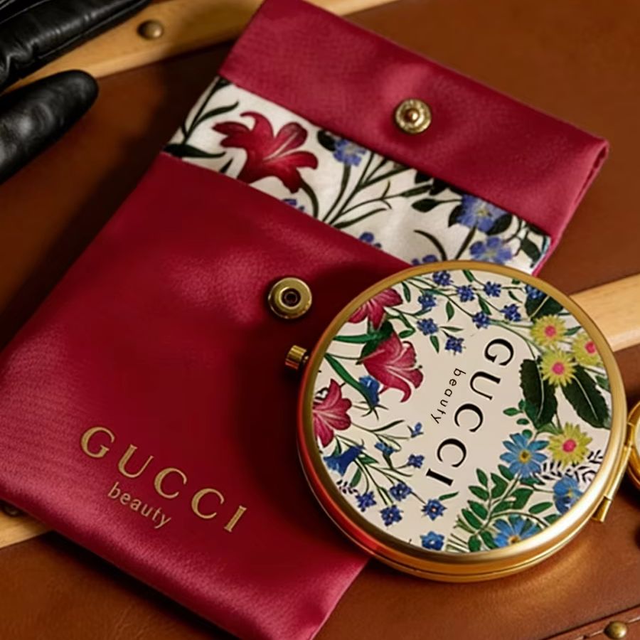 Luxury Bags Gucci - Gucci Gucci’s bag Classic Floral Pattern