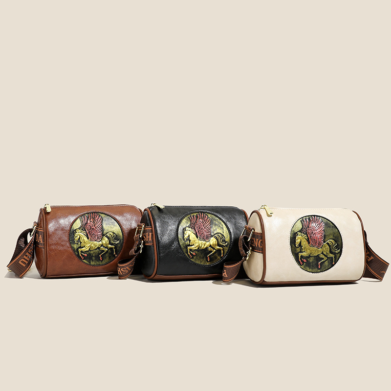 2025 New Vintage Pegasus Embos - огляд і ціна Luxury Bags Hand Painted