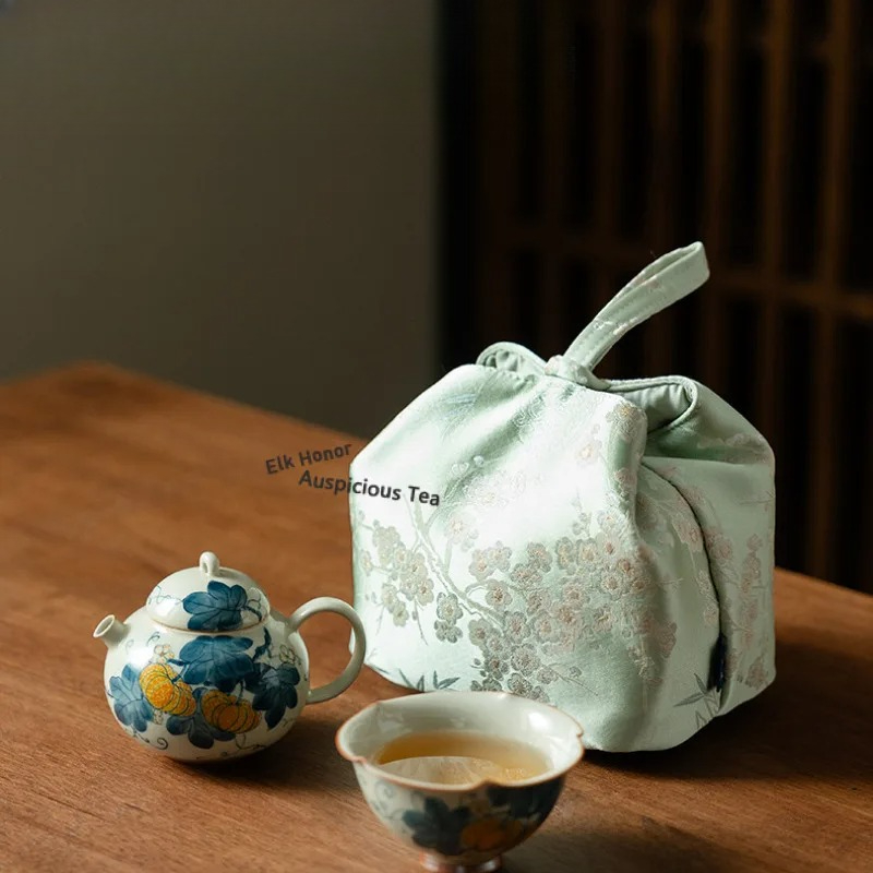 Hand-painted Pumpkin Travel Te - огляд і ціна Luxury Bags Hand Painted