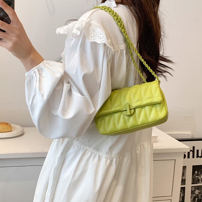 MOODS Embroidery Thread Chain  - огляд і ціна Luxury Bags Consignment