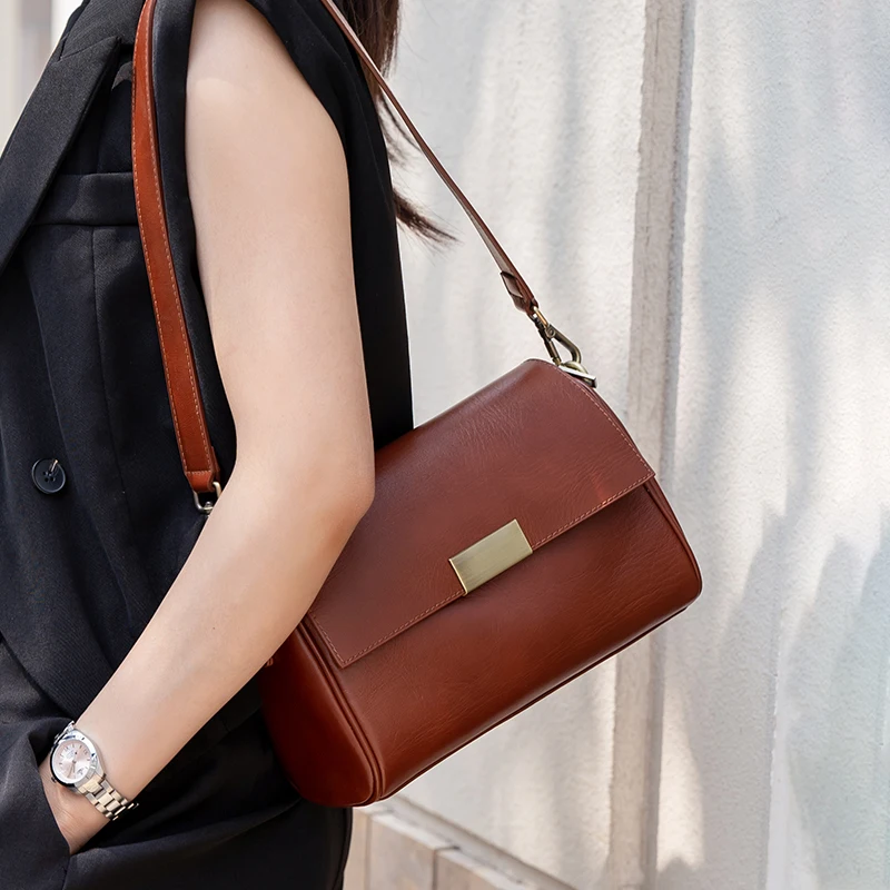 Cow Leather Women's Shoulder B - огляд і ціна Luxury Bags In China Wholesale
