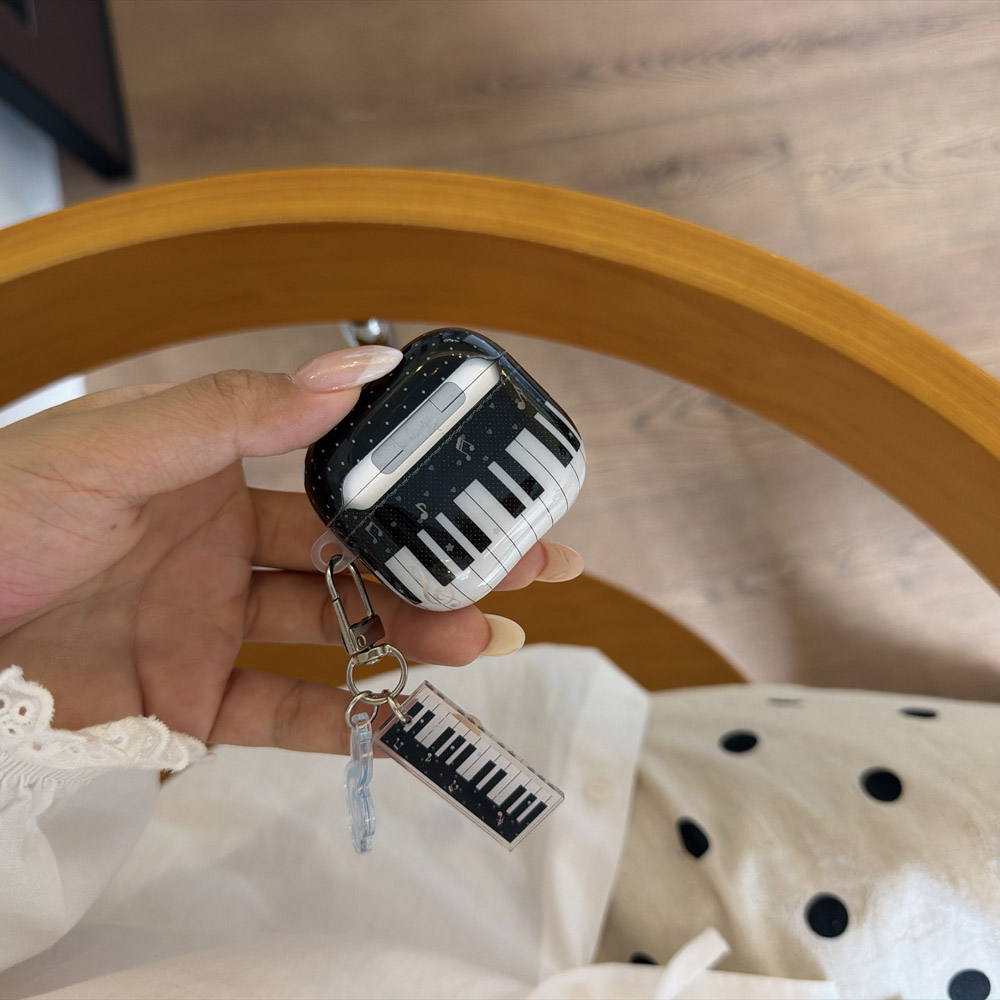 Luxury Black White Piano Keys  - огляд і ціна Luxury Bags White