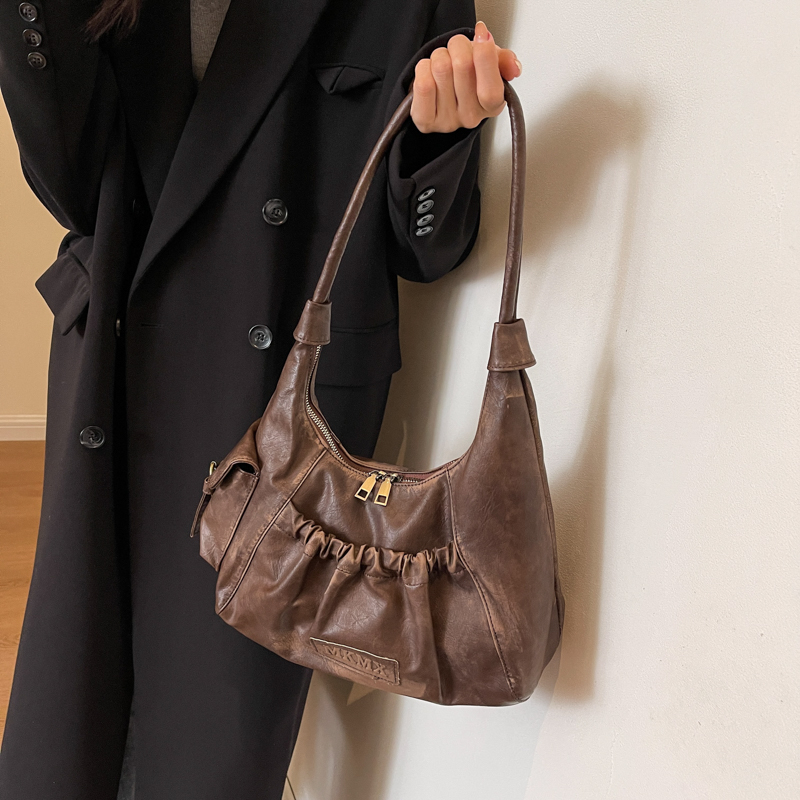 Distressed Vintage Shoulder Ba - огляд і ціна Luxury Bags Consignment