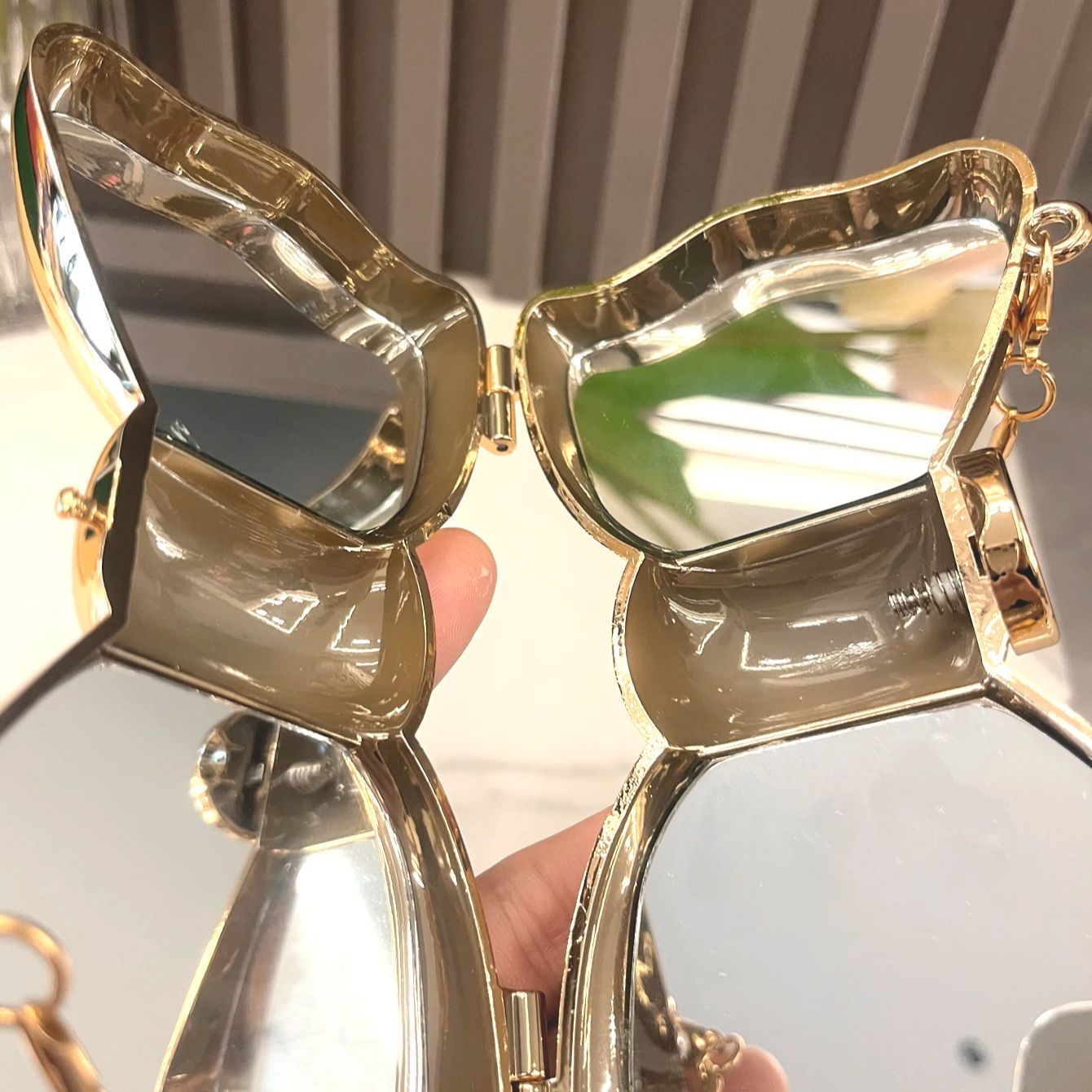 Golden Evening bag  Purses and - огляд і ціна Luxury Bags Design