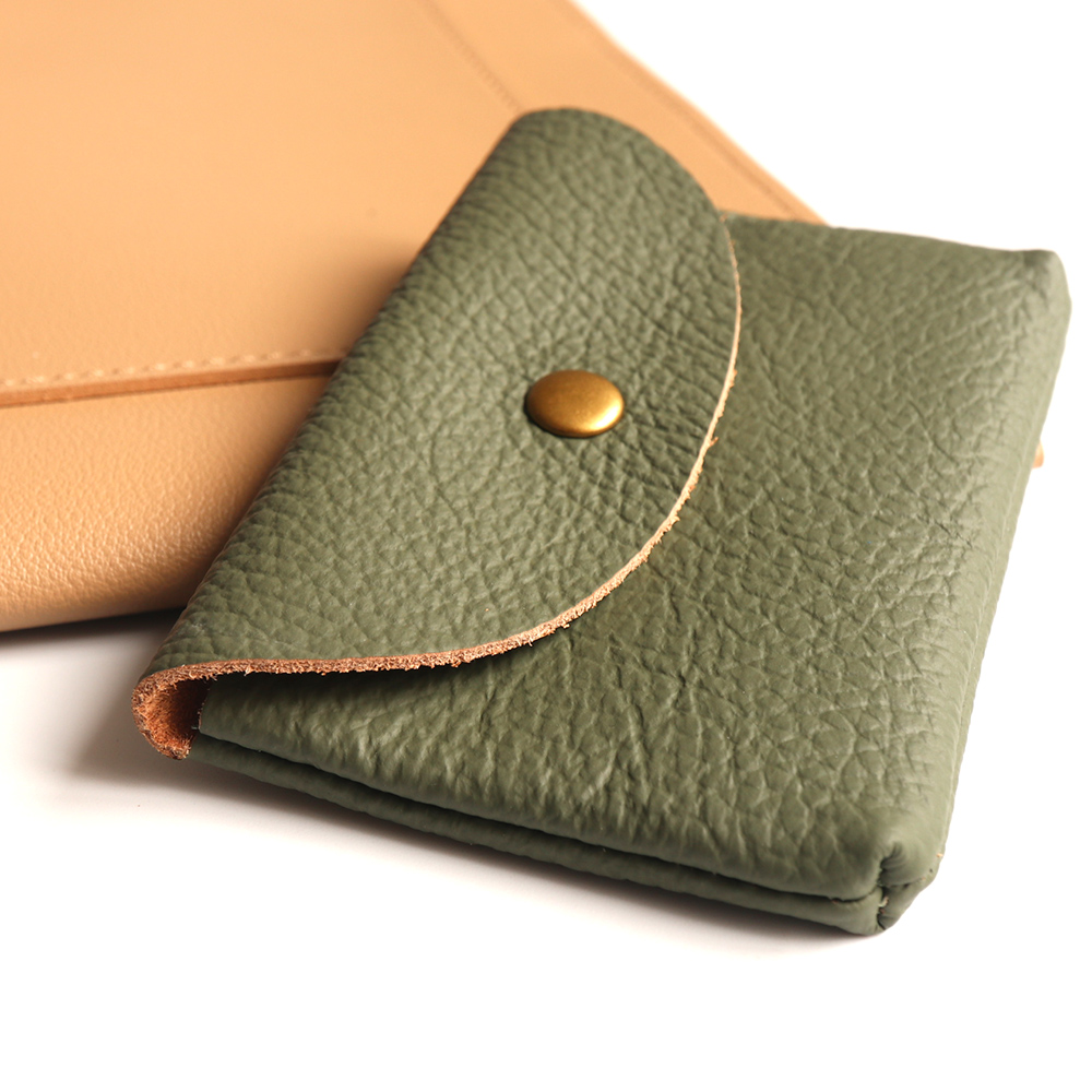 Custom Letters Small Card Hold - огляд і ціна Luxury Bags Consignment