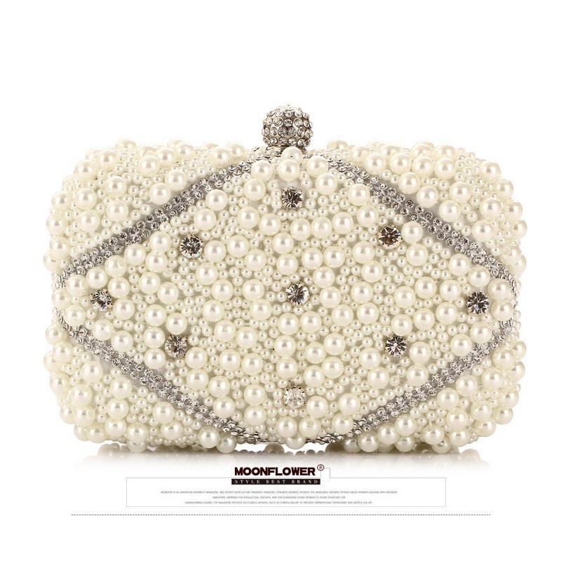 Luxury Crystals Beaded Pearl E - огляд і ціна Luxury Bags White