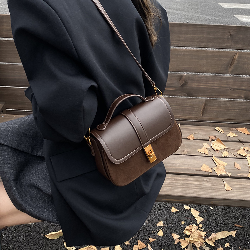 Branded Mini Square Flap Cross - огляд і ціна Luxury Bags Consignment