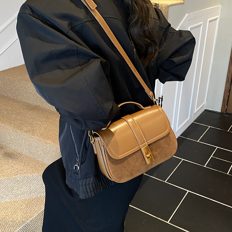 Branded Mini Square Flap Cross - огляд і ціна Luxury Bags Consignment
