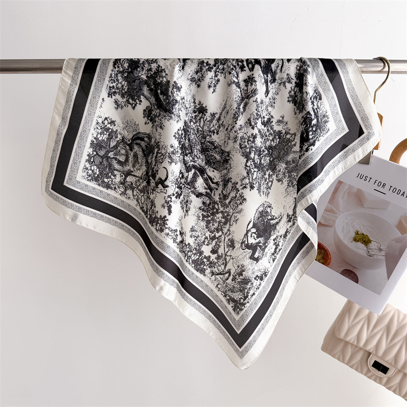 Luxury Jungle Printed Scarves  - огляд і ціна Luxury Bags In China Wholesale