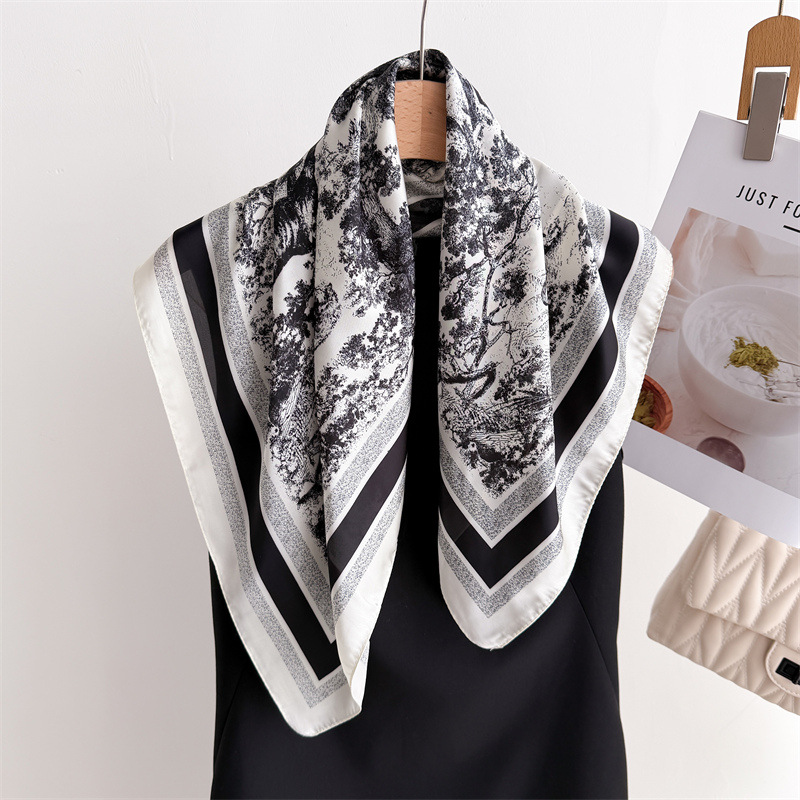 Luxury Jungle Printed Scarves  - огляд і ціна Luxury Bags In China Wholesale