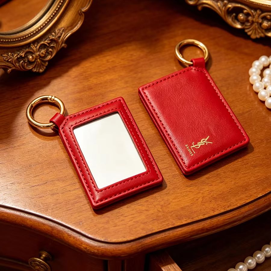 YSL Red Leather Square Mini Po - огляд і ціна Luxury Designer Bags Ysl