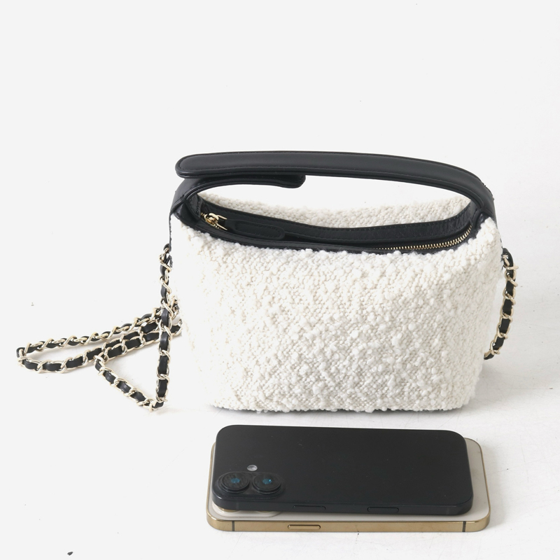 Leather Classic Mini Hobos Bag - огляд і ціна Luxury Bags Design