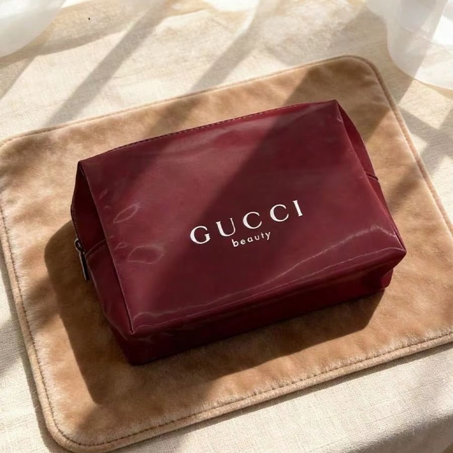 Gucci’s Bag Durable Red Canvas - огляд і ціна Luxury Bags Gucci